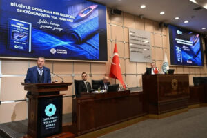 Recep Temür İTO Meclisinde dokuma komitesi yayınına dair sunum gerçekleştirdi